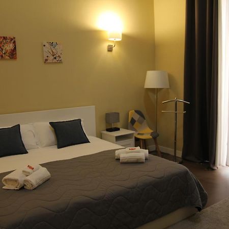 Holiday In Home Suite Archimede 卡塔尼亚 外观 照片