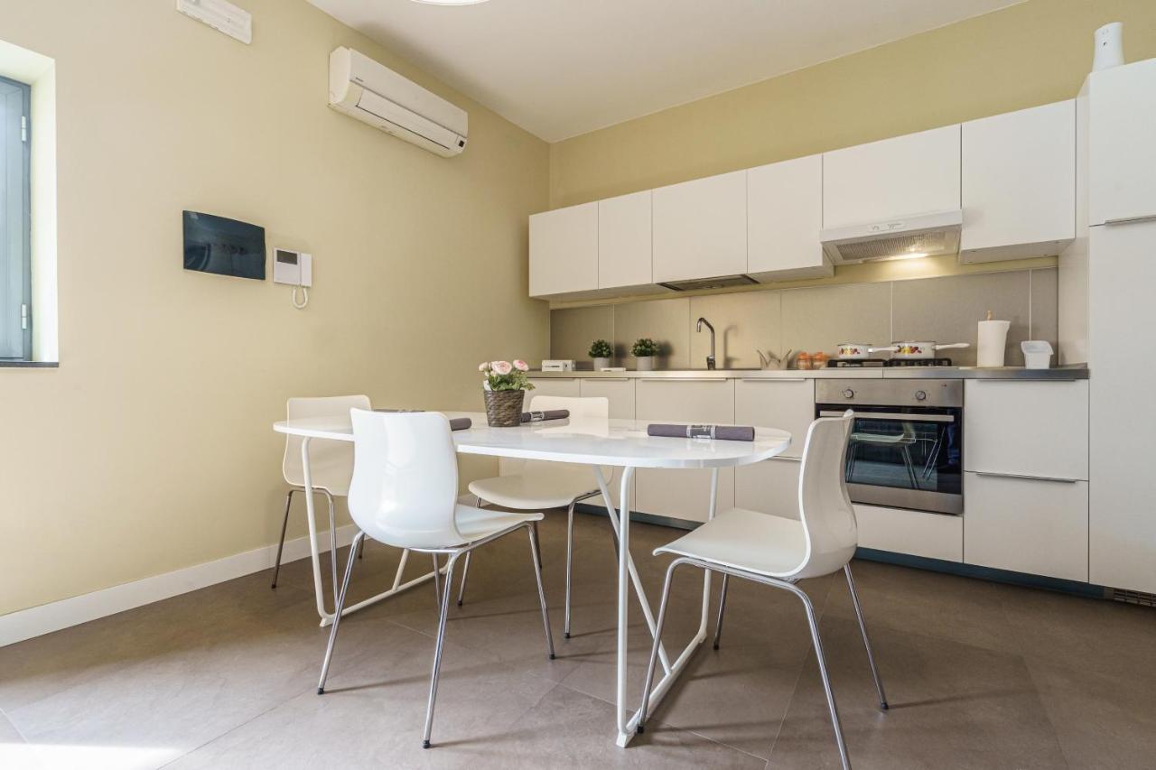Holiday In Home Suite Archimede 卡塔尼亚 外观 照片
