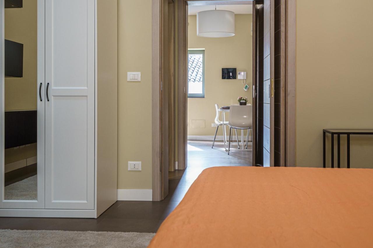 Holiday In Home Suite Archimede 卡塔尼亚 外观 照片
