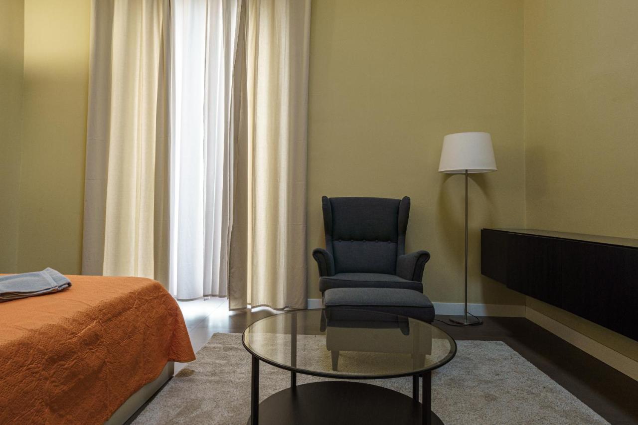 Holiday In Home Suite Archimede 卡塔尼亚 外观 照片