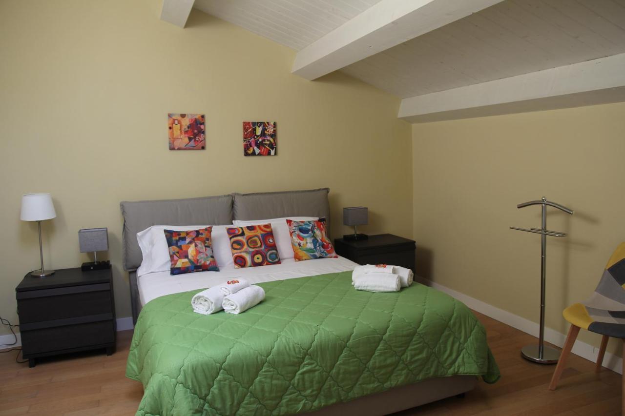 Holiday In Home Suite Archimede 卡塔尼亚 外观 照片